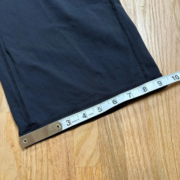 Lululemon Wide  Leg Cropped Capris Pants with Zipper Pocket - Picture 7 of 8